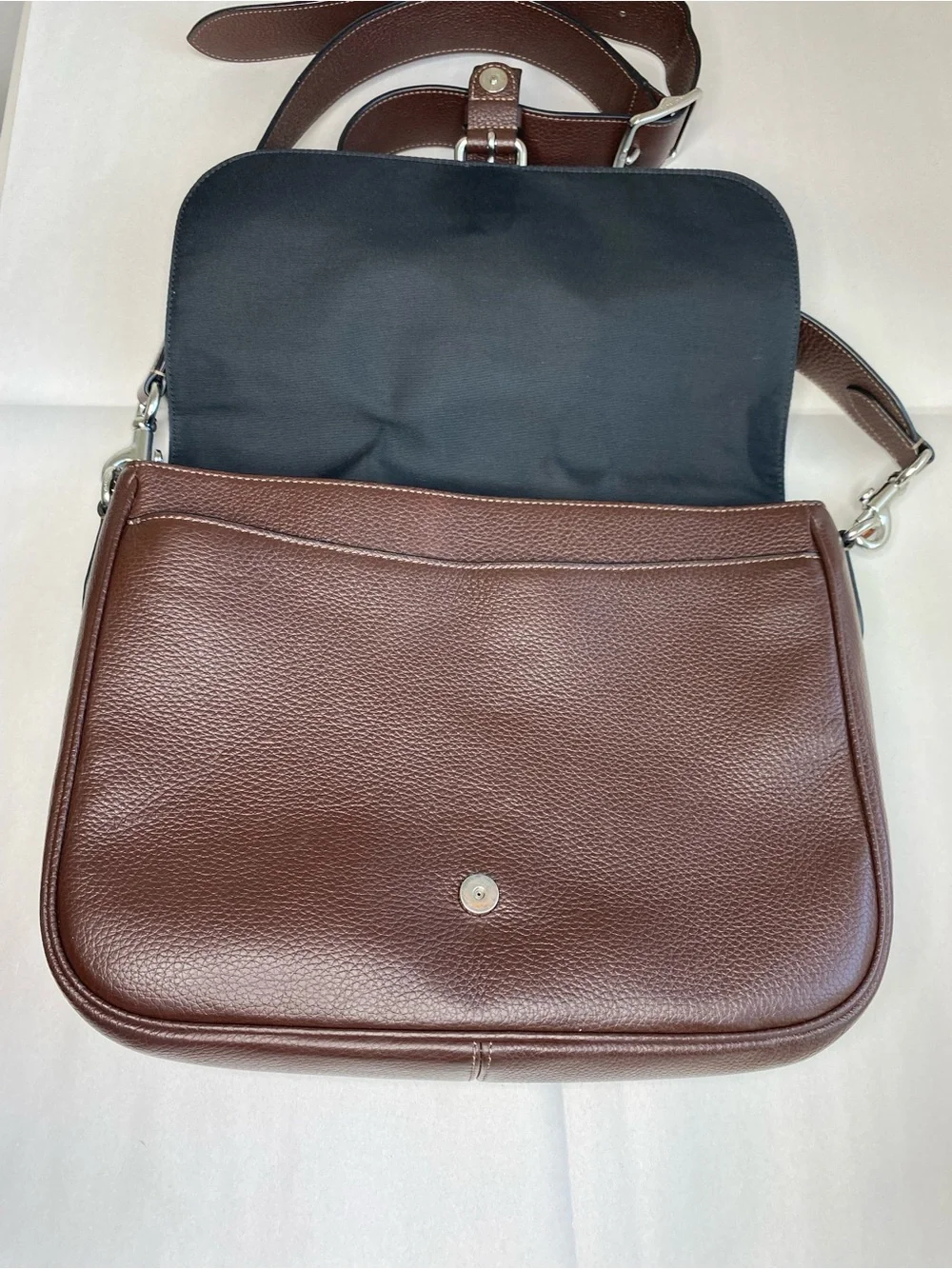 Coach Warner Messenger bag Pebbled Leather Chocolate brown